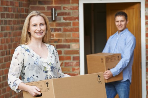 Secure short-term storage units in Twickenham for flexible space